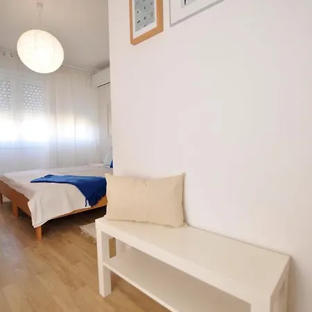 Apartment & In The Centre *