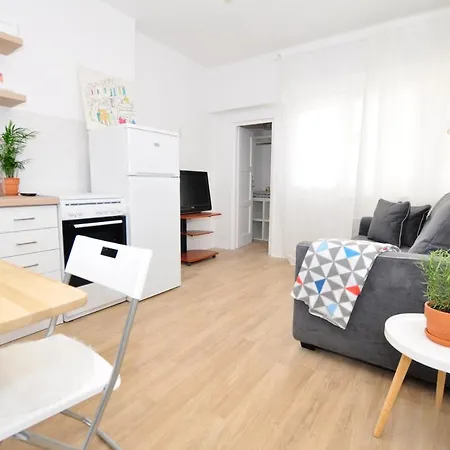 Διαμέρισμα & In The Centre Σπλιτ